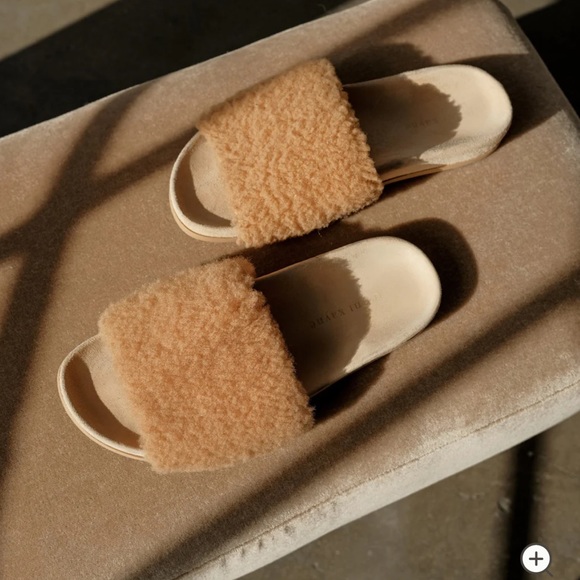 NWT JENNI KAYNE Shearling Slide Sandal Size 38 - Picture 3 of 7